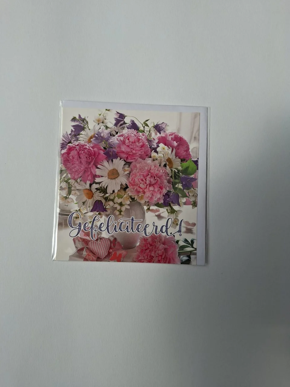 Wenskaartjes met Nederlandse opdruk. Vierkant 12 cm. Incl. enveloppe.